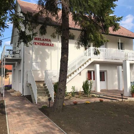 Melania Vendeghaz Hotel Balatonfőkajár Eksteriør billede