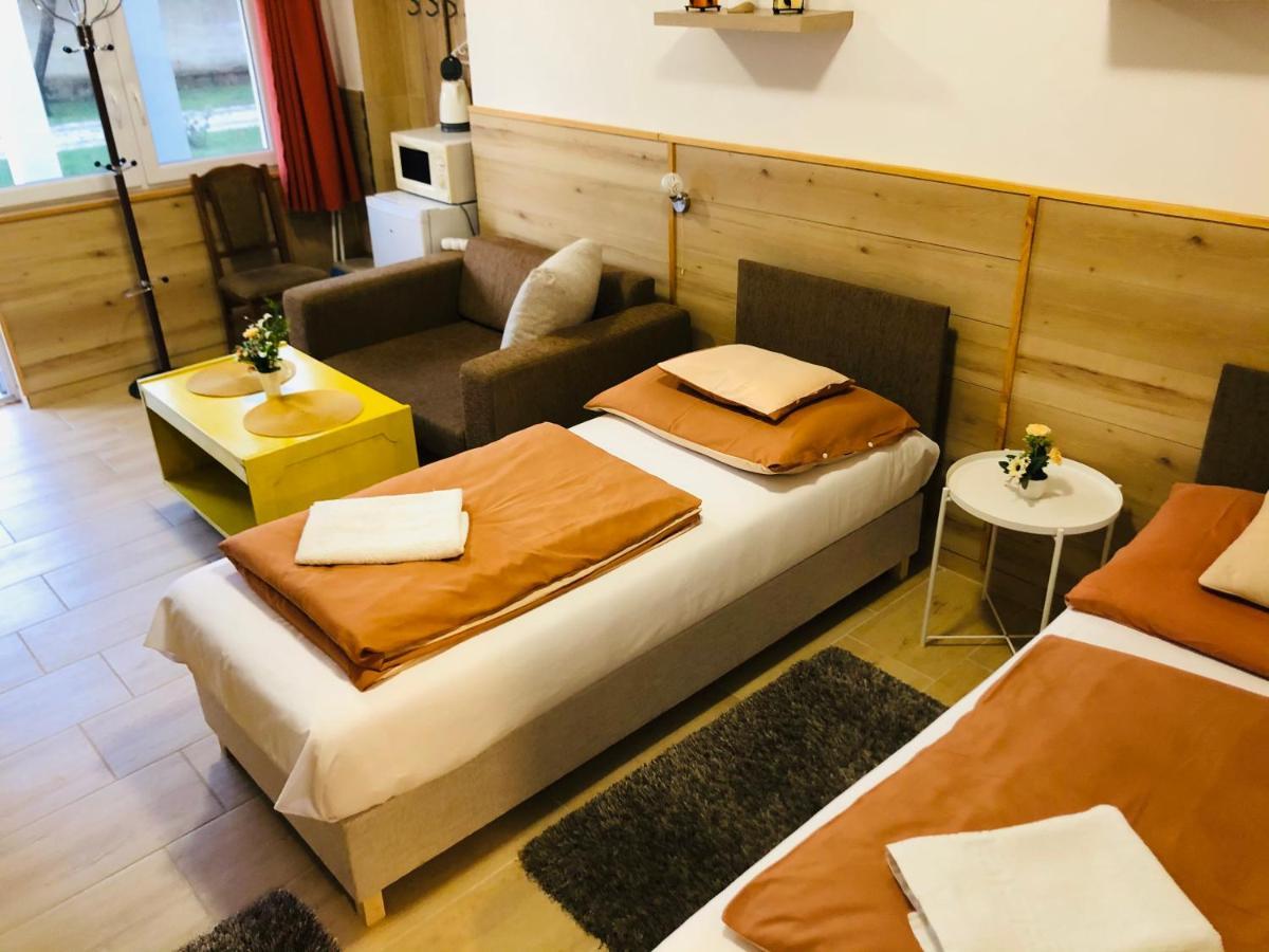 Melania Vendeghaz Hotel Balatonfőkajár Eksteriør billede