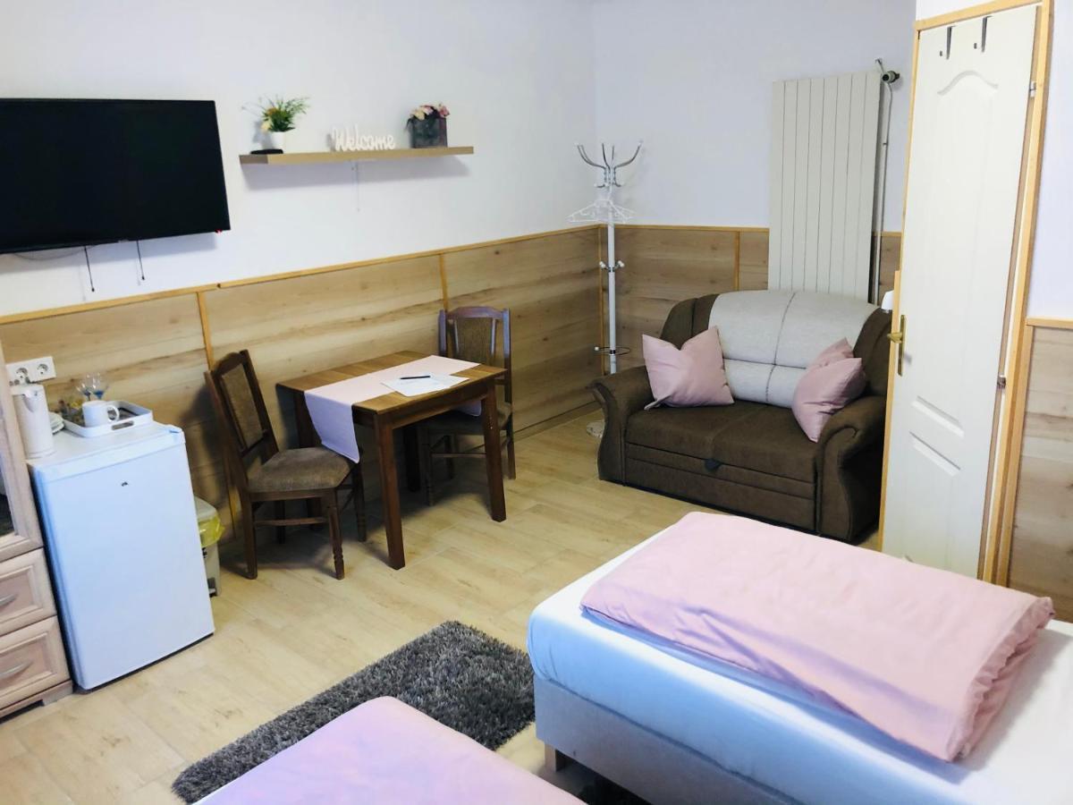 Melania Vendeghaz Hotel Balatonfőkajár Eksteriør billede
